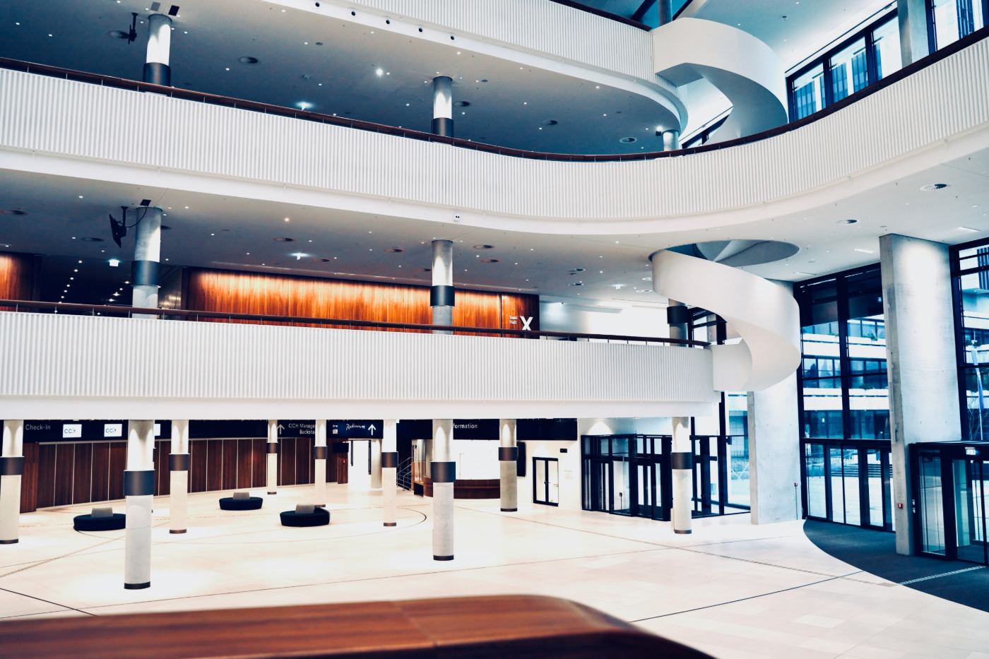 CCH Hamburg lobby